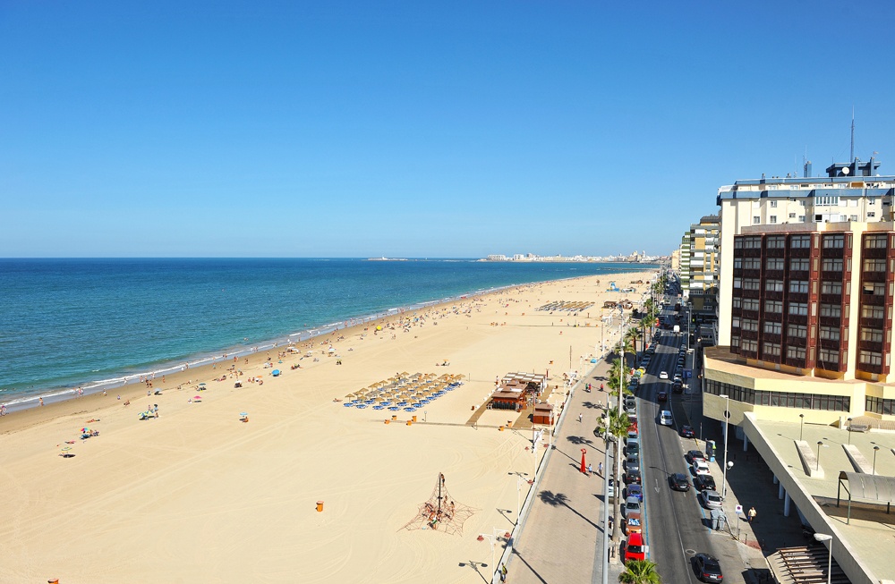 https://mdw-travel-data-us-east-1.s3.amazonaws.com/img/country/Spain/Playa-de-la-Victoria/img_03.jpg