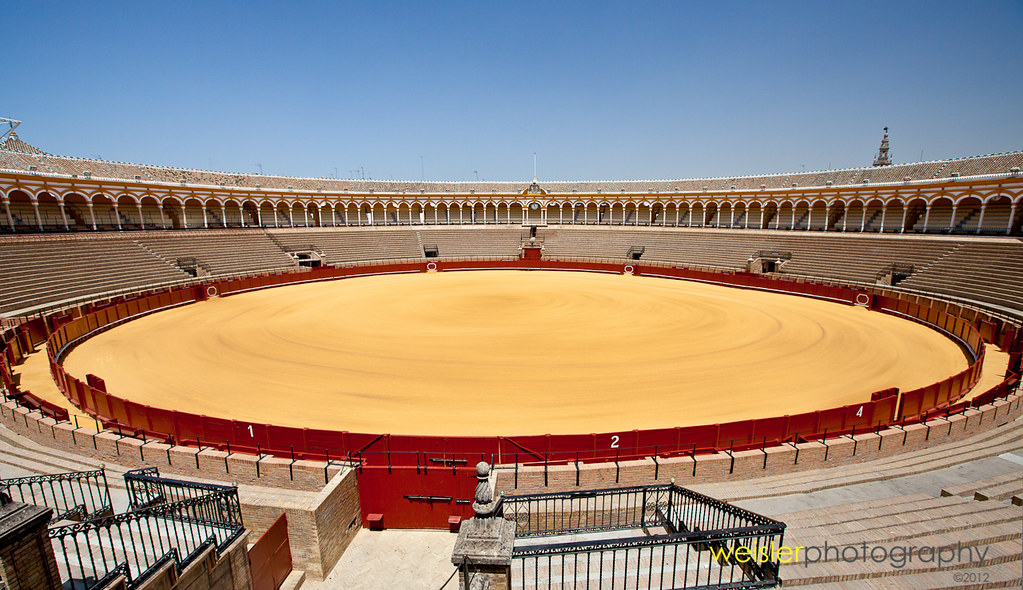 https://mdw-travel-data-us-east-1.s3.amazonaws.com/img/country/Spain/Plaza-de-Toros-de-la-Real-Maestranza/img_00.jpg