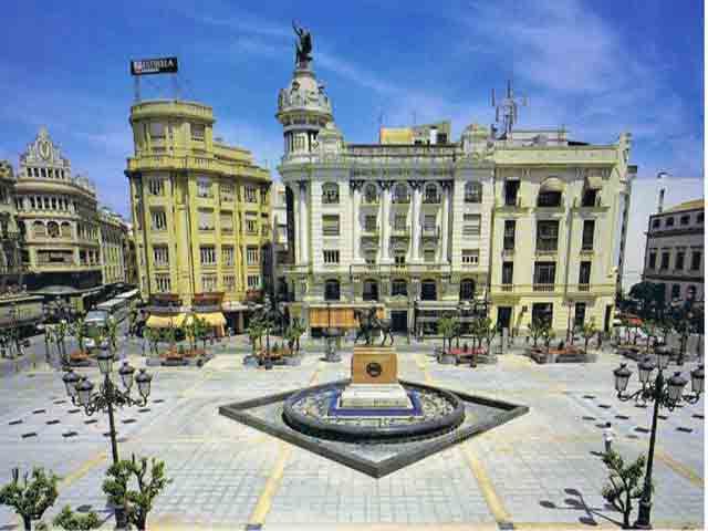 https://mdw-travel-data-us-east-1.s3.amazonaws.com/img/country/Spain/Plaza-de-las-Tendillas/img_00.jpg