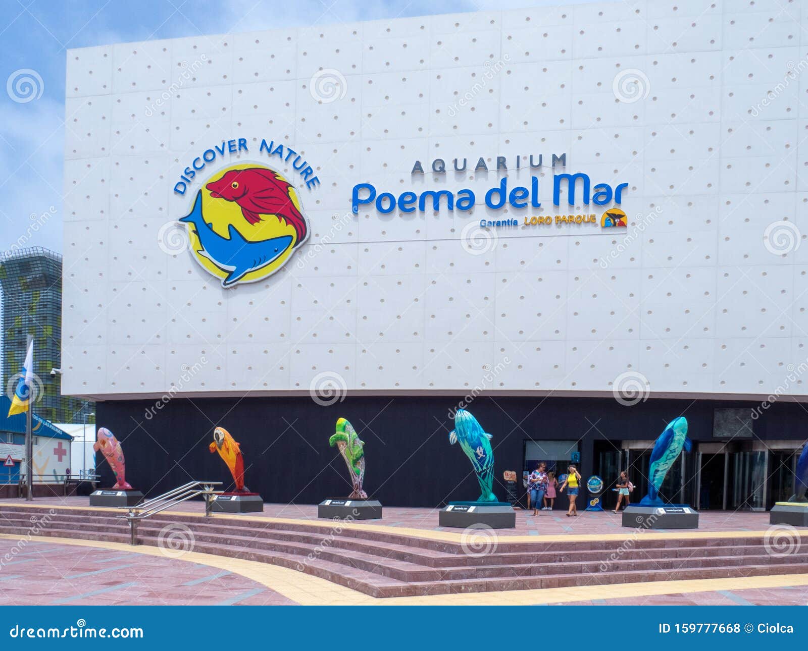 https://mdw-travel-data-us-east-1.s3.amazonaws.com/img/country/Spain/Poema-del-Mar/img_00.jpg