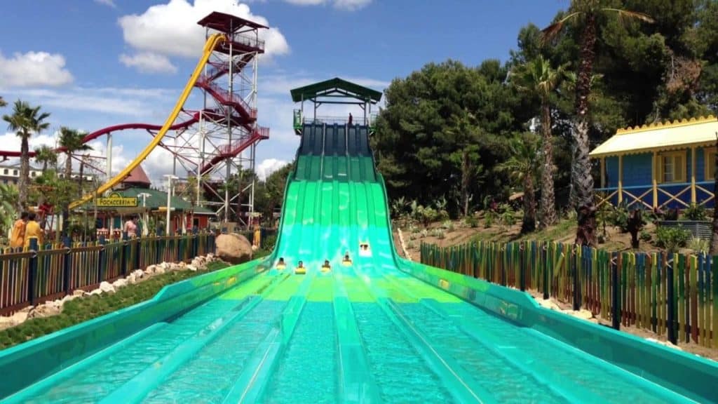 https://mdw-travel-data-us-east-1.s3.amazonaws.com/img/country/Spain/PortAventura-Caribe-Aquatic-Park/img_01.jpg