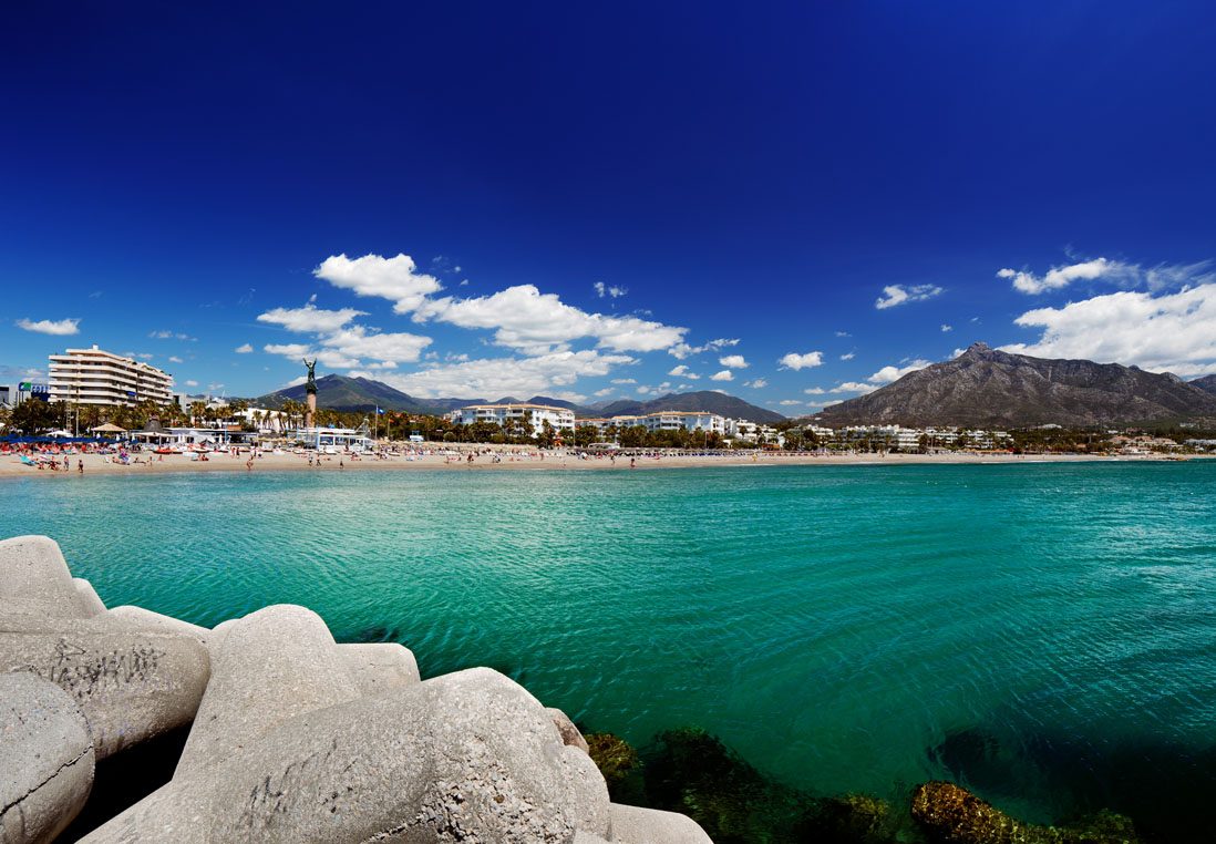 https://mdw-travel-data-us-east-1.s3.amazonaws.com/img/country/Spain/Puerto-Banus/img_01.jpg