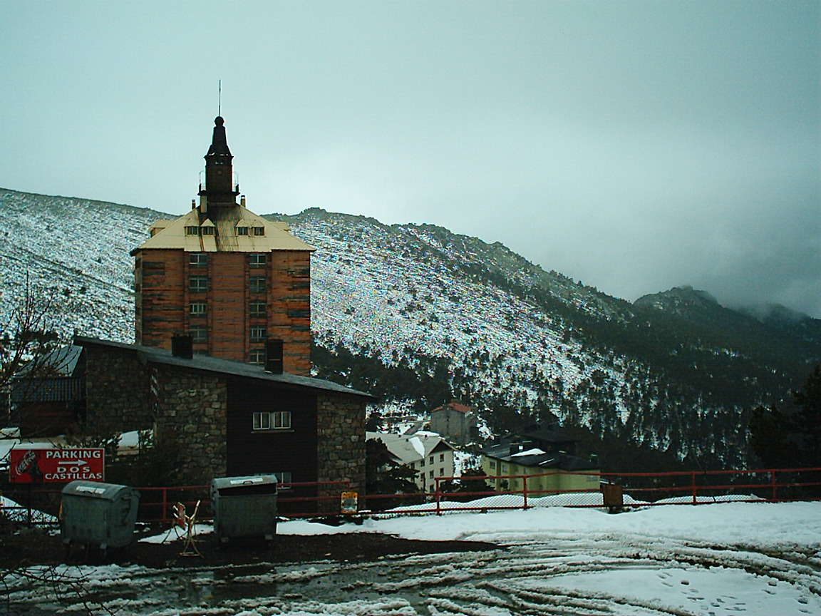 https://mdw-travel-data-us-east-1.s3.amazonaws.com/img/country/Spain/Puerto-de-Navacerrada/img_02.jpg