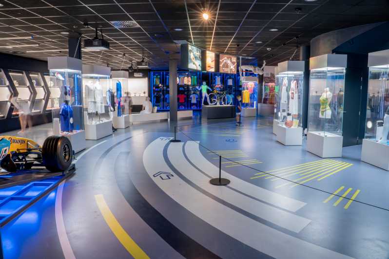 https://mdw-travel-data-us-east-1.s3.amazonaws.com/img/country/Spain/Rafa-Nadal-Museum-Xperience/img_02.jpg