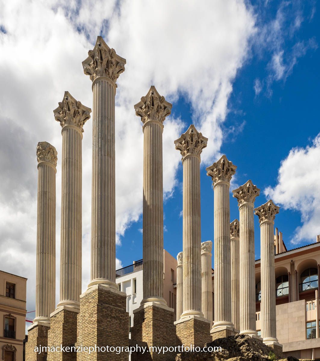 https://mdw-travel-data-us-east-1.s3.amazonaws.com/img/country/Spain/Roman-Temple-of-Cordoba/img_04.jpg