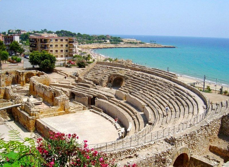 https://mdw-travel-data-us-east-1.s3.amazonaws.com/img/country/Spain/Roman-Theater/img_01.jpg