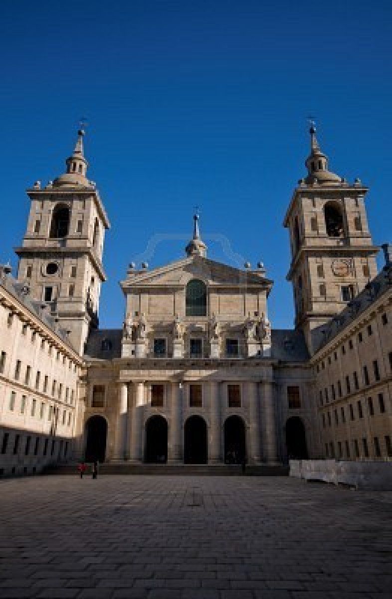 https://mdw-travel-data-us-east-1.s3.amazonaws.com/img/country/Spain/Royal-Monastery-of-San-Lorenzo-de-El-Escorial/img_01.jpg