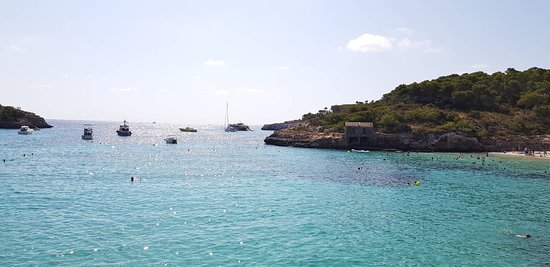 https://mdw-travel-data-us-east-1.s3.amazonaws.com/img/country/Spain/SAmarador/img_04.jpg