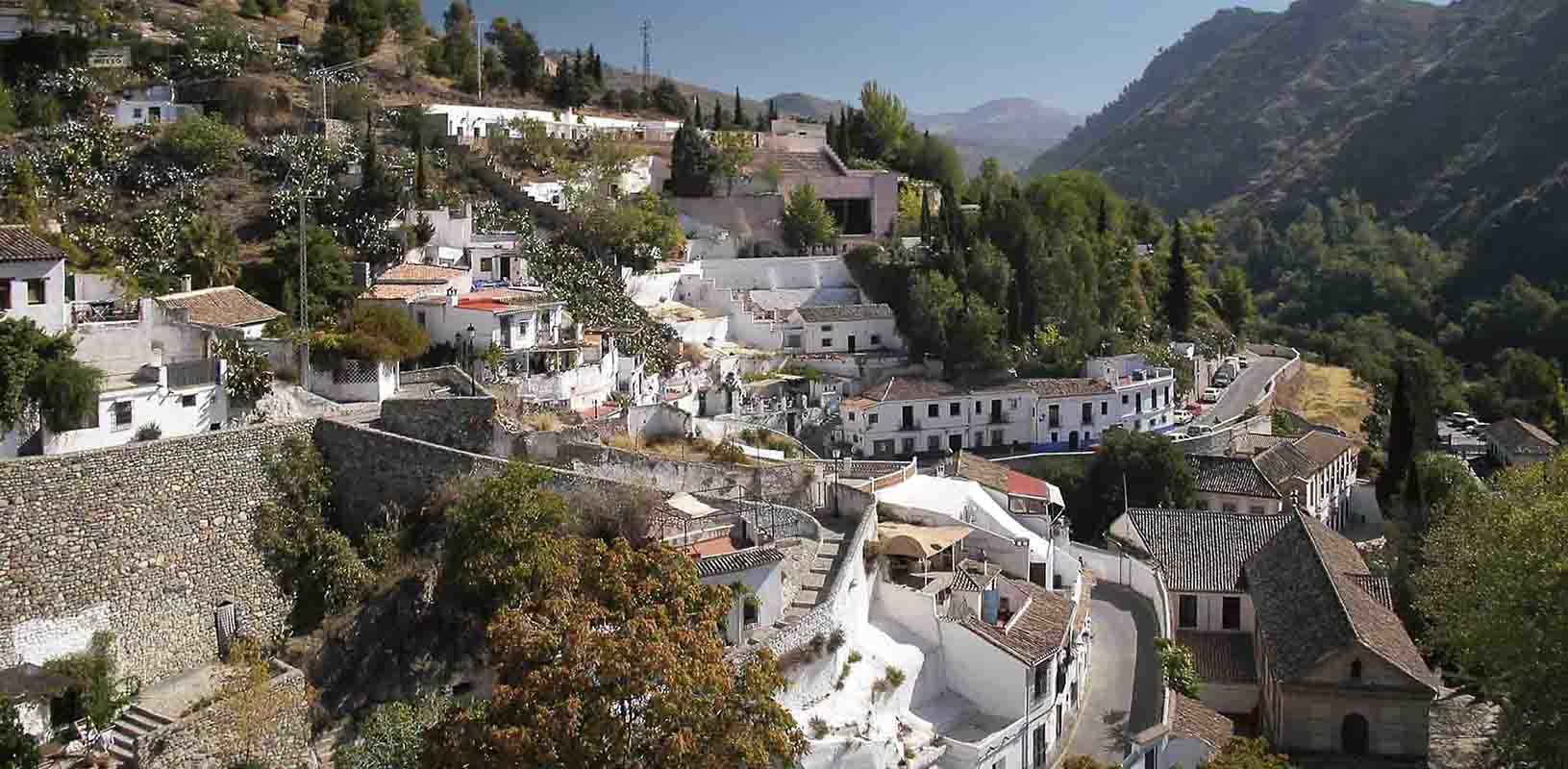 https://mdw-travel-data-us-east-1.s3.amazonaws.com/img/country/Spain/Sacromonte/img_03.jpg