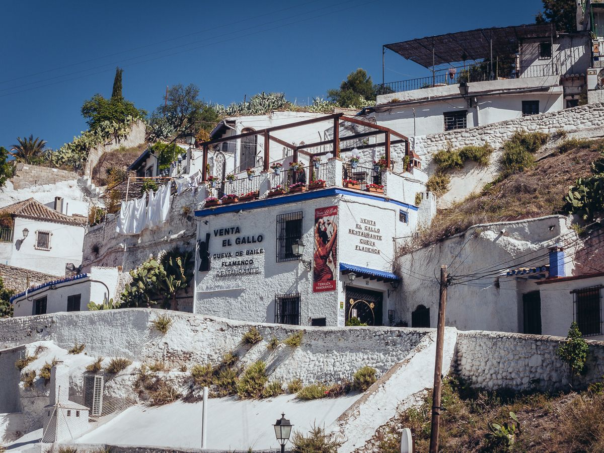 https://mdw-travel-data-us-east-1.s3.amazonaws.com/img/country/Spain/Sacromonte/img_04.jpg