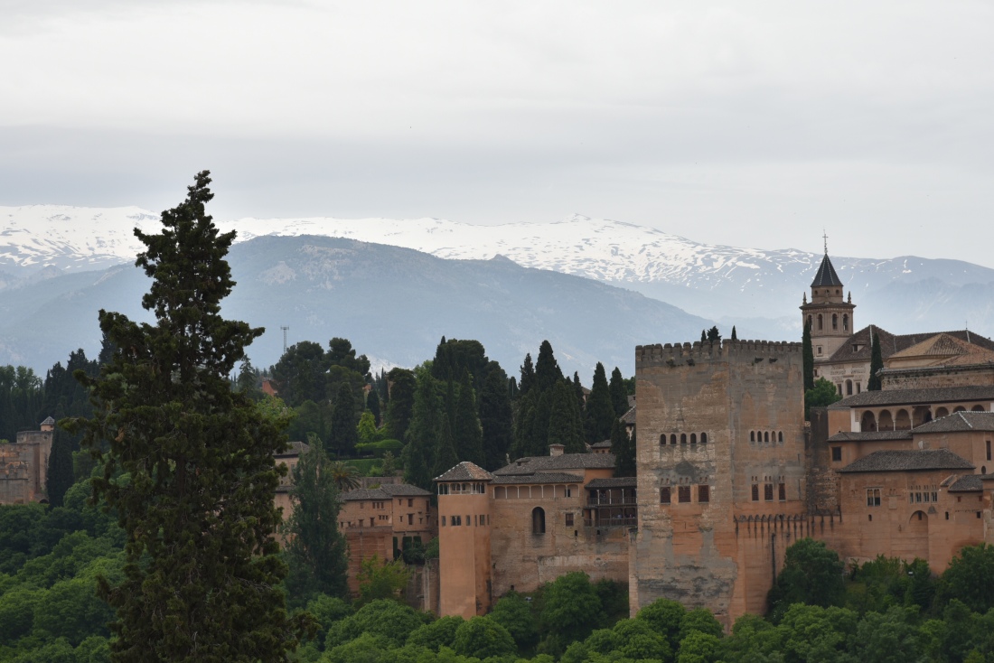 https://mdw-travel-data-us-east-1.s3.amazonaws.com/img/country/Spain/Sacromonte/img_05.jpg