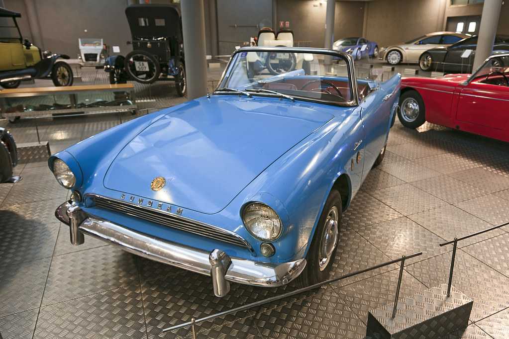 https://mdw-travel-data-us-east-1.s3.amazonaws.com/img/country/Spain/Salamanca-Automobile-History-Museum/img_02.jpg