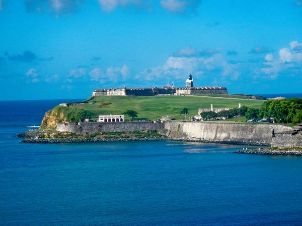 https://mdw-travel-data-us-east-1.s3.amazonaws.com/img/country/Spain/San-Juan-Beach/img_02.jpg