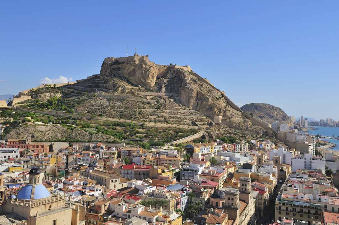 https://mdw-travel-data-us-east-1.s3.amazonaws.com/img/country/Spain/Santa-Barbara-Castle/img_00.jpg