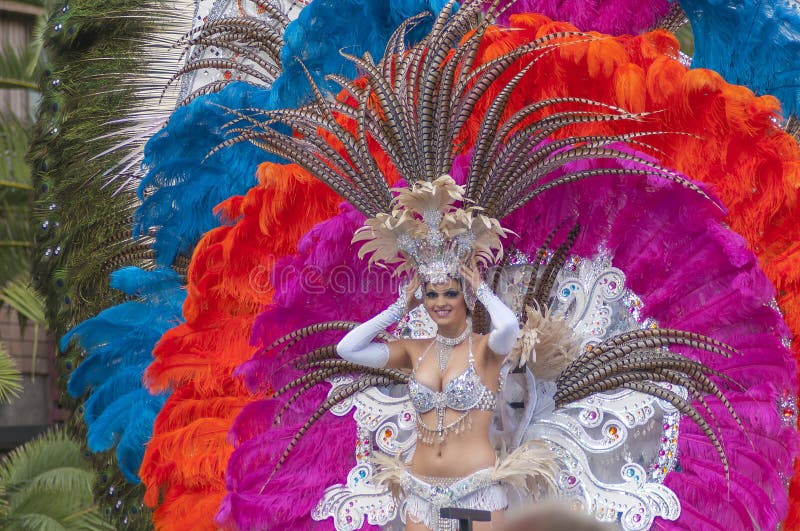 https://mdw-travel-data-us-east-1.s3.amazonaws.com/img/country/Spain/Santa-Cruz-de-Tenerife-Carnival/img_03.jpg