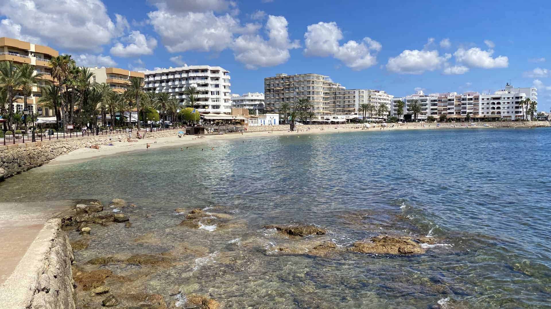 https://mdw-travel-data-us-east-1.s3.amazonaws.com/img/country/Spain/Santa-Eulalia-Beach/img_01.jpg