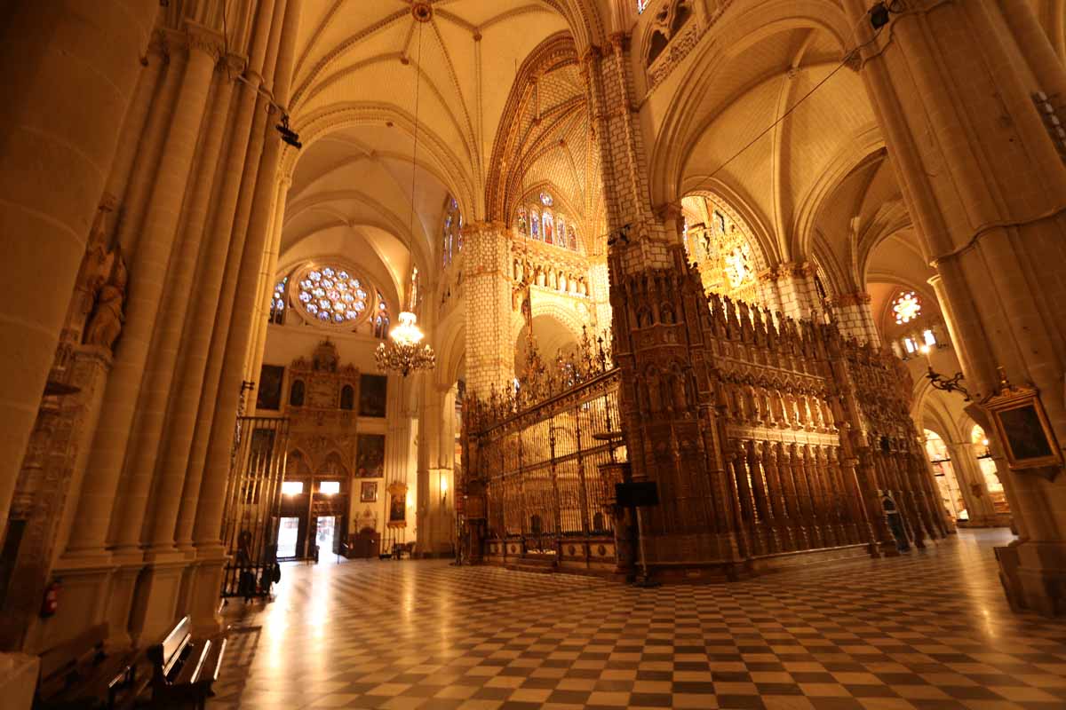 https://mdw-travel-data-us-east-1.s3.amazonaws.com/img/country/Spain/Santa-Iglesia-Catedral-Primada-de-Toledo/img_02.jpg