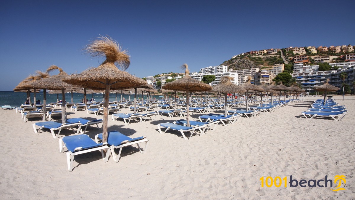 https://mdw-travel-data-us-east-1.s3.amazonaws.com/img/country/Spain/Santa-Ponsa-Beach/img_03.jpg