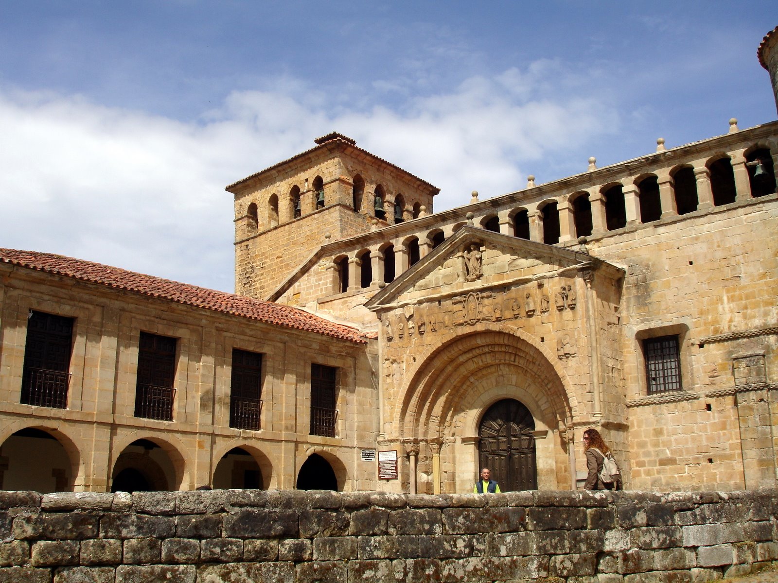 https://mdw-travel-data-us-east-1.s3.amazonaws.com/img/country/Spain/Santillana-del-Mar/img_01.jpg