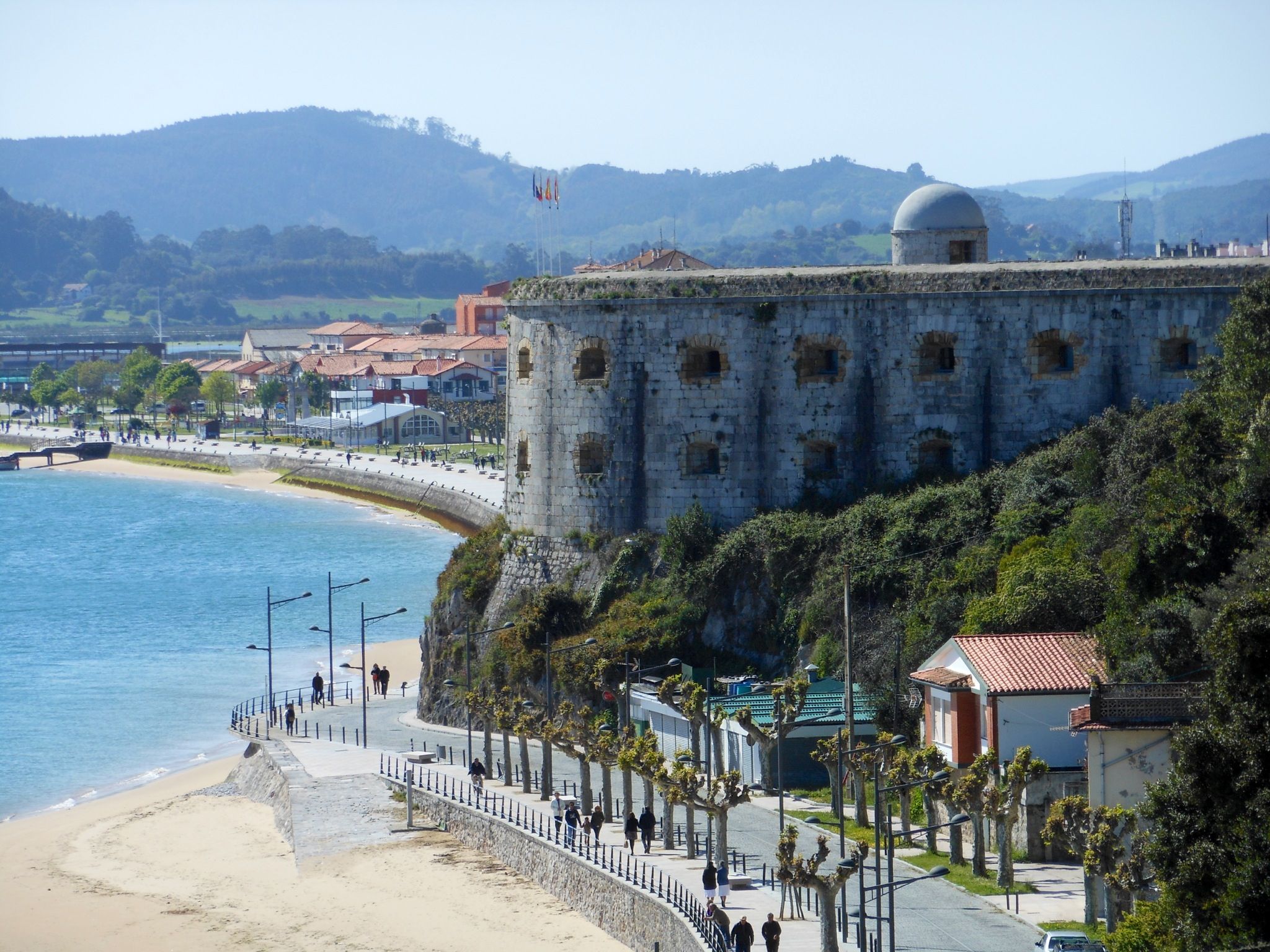 https://mdw-travel-data-us-east-1.s3.amazonaws.com/img/country/Spain/Santona/img_05.jpg