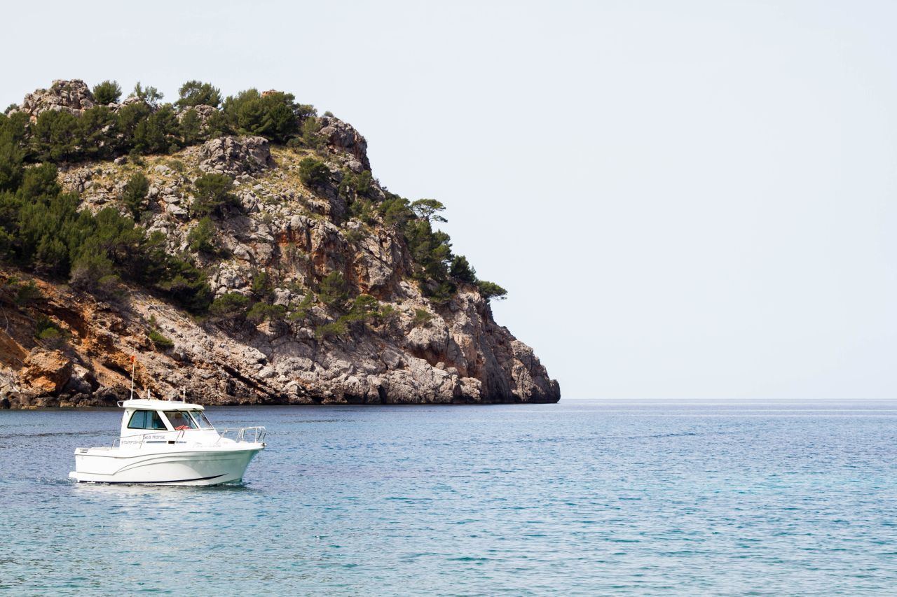 https://mdw-travel-data-us-east-1.s3.amazonaws.com/img/country/Spain/Serra-de-Tramuntana/img_03.jpg