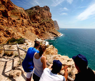 https://mdw-travel-data-us-east-1.s3.amazonaws.com/img/country/Spain/Sierra-Helada-Natural-Park/img_02.jpg