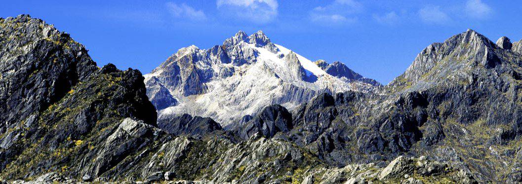 https://mdw-travel-data-us-east-1.s3.amazonaws.com/img/country/Spain/Sierra-Helada-Natural-Park/img_04.jpg