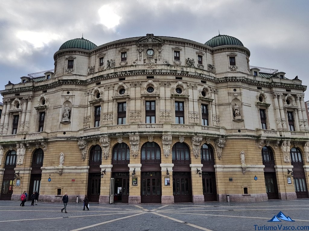 https://mdw-travel-data-us-east-1.s3.amazonaws.com/img/country/Spain/Teatro-Arriaga/img_05.jpg