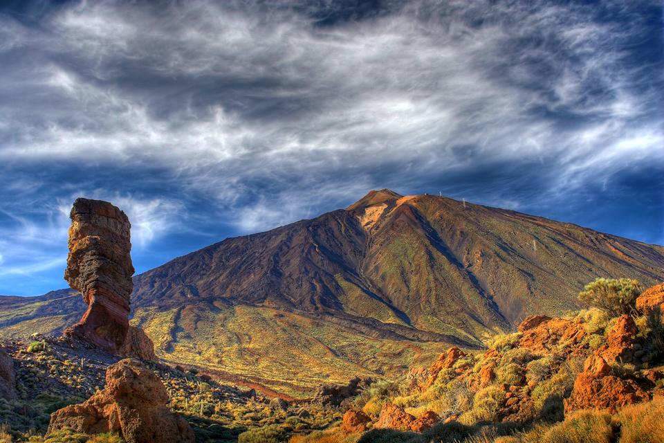 https://mdw-travel-data-us-east-1.s3.amazonaws.com/img/country/Spain/Teide-National-Park/img_01.jpg