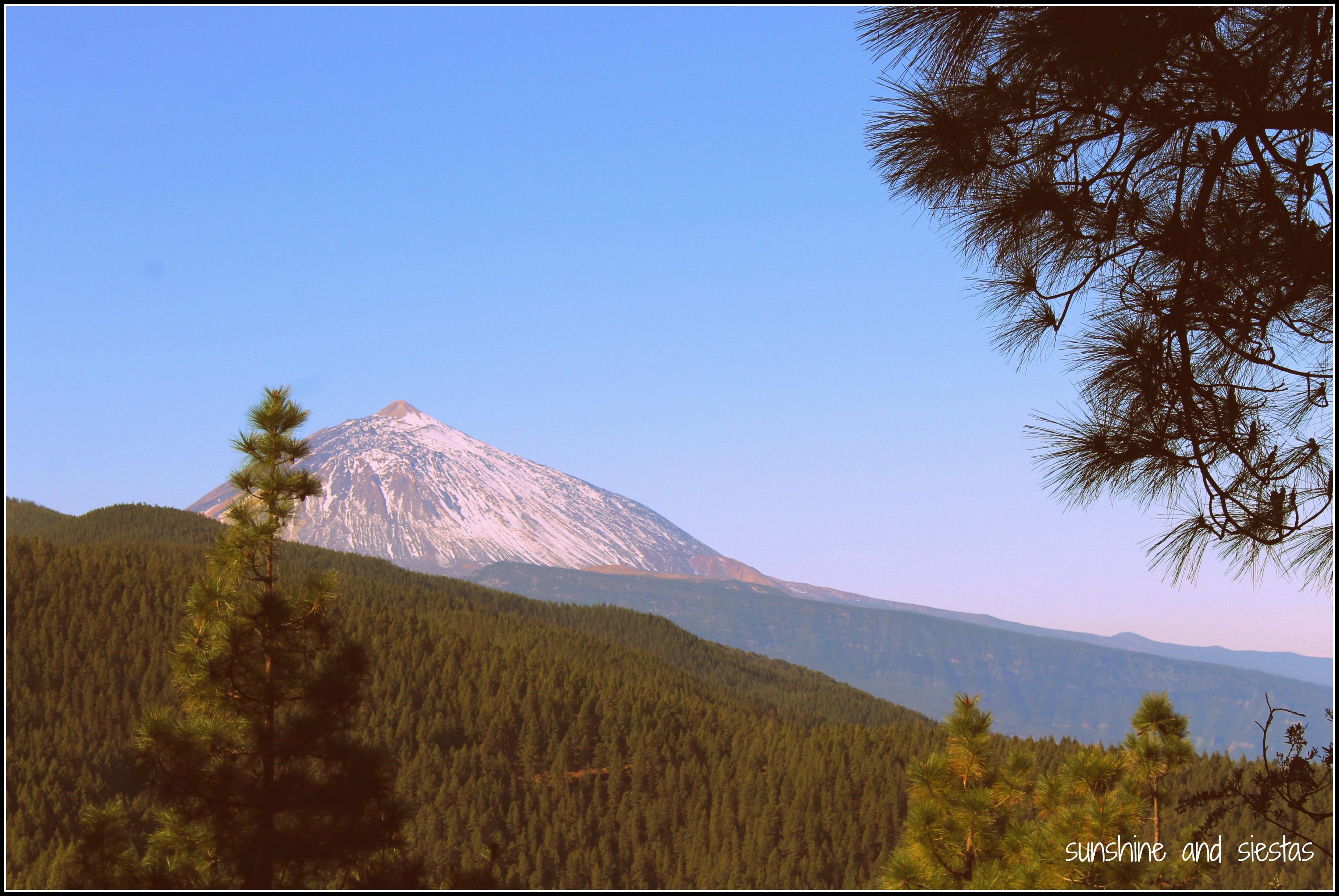 https://mdw-travel-data-us-east-1.s3.amazonaws.com/img/country/Spain/Teide-National-Park/img_04.jpg