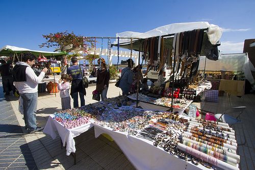 https://mdw-travel-data-us-east-1.s3.amazonaws.com/img/country/Spain/The-Market-of-Arrecife/img_03.jpg
