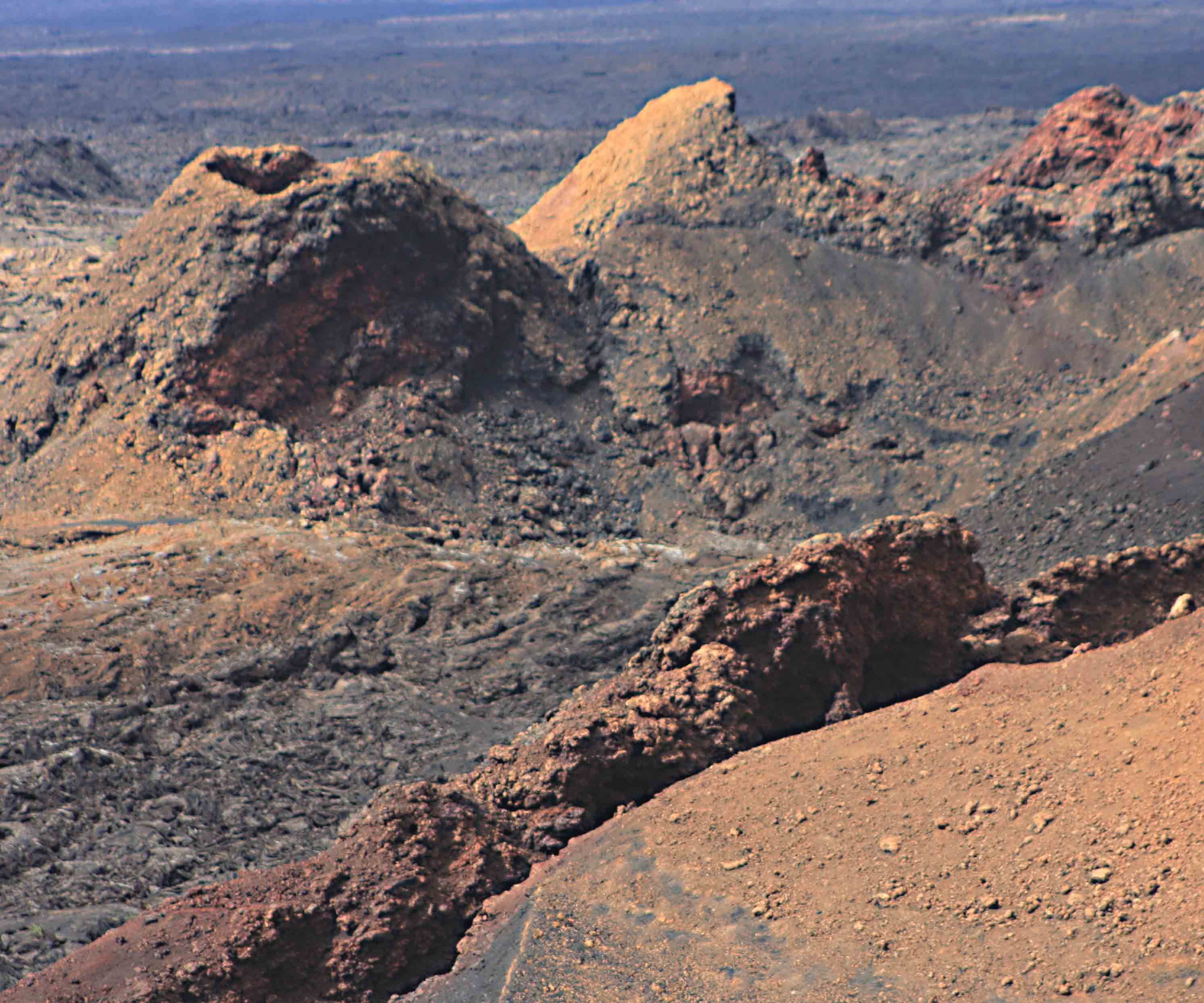 https://mdw-travel-data-us-east-1.s3.amazonaws.com/img/country/Spain/Timanfaya-National-Park/img_01.jpg
