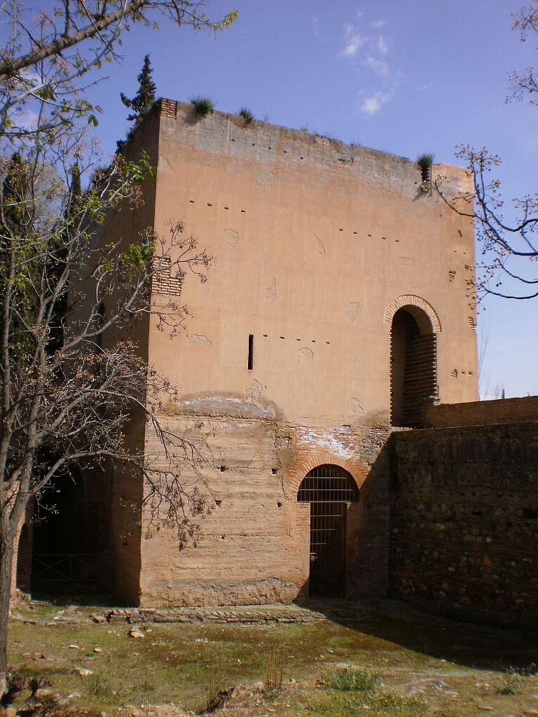 https://mdw-travel-data-us-east-1.s3.amazonaws.com/img/country/Spain/Torre-del-Agua/img_02.jpg