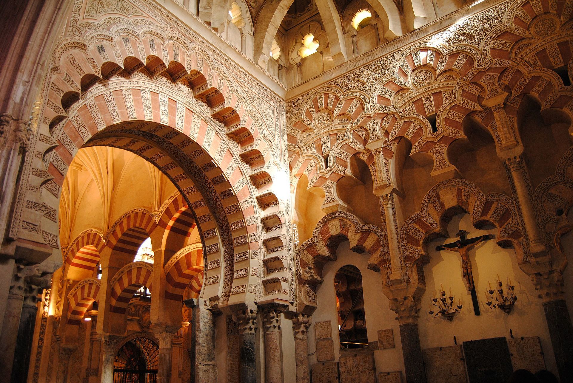 https://mdw-travel-data-us-east-1.s3.amazonaws.com/img/country/Spain/Towers-of-the-Mosque-Cathedral/img_01.jpg