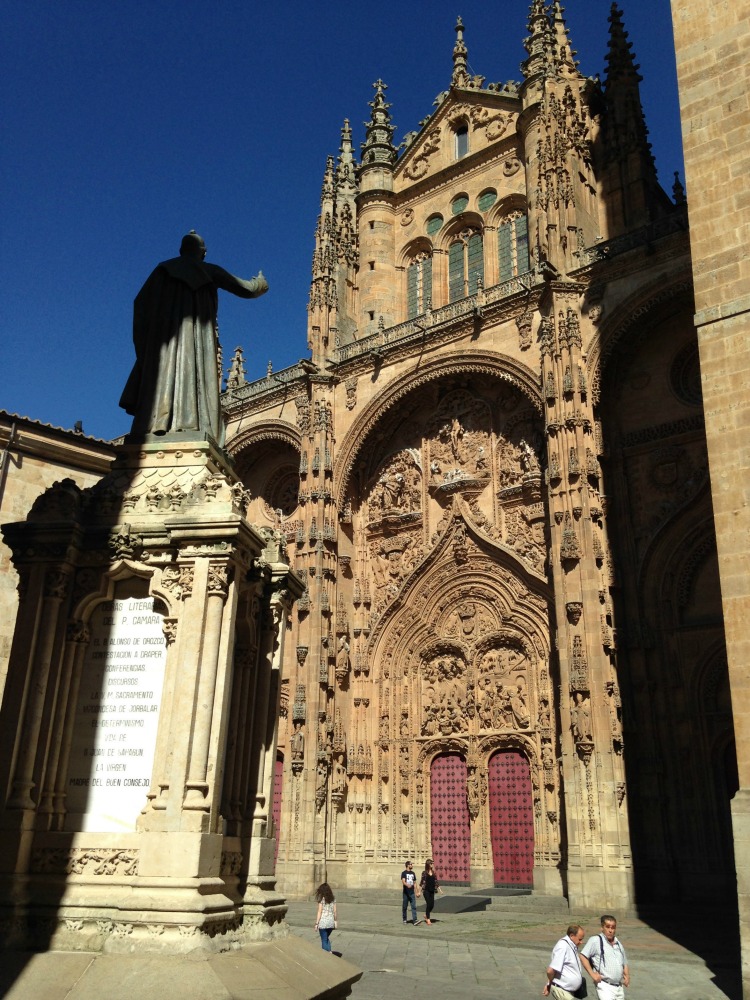 https://mdw-travel-data-us-east-1.s3.amazonaws.com/img/country/Spain/University-of-Salamanca/img_03.jpg