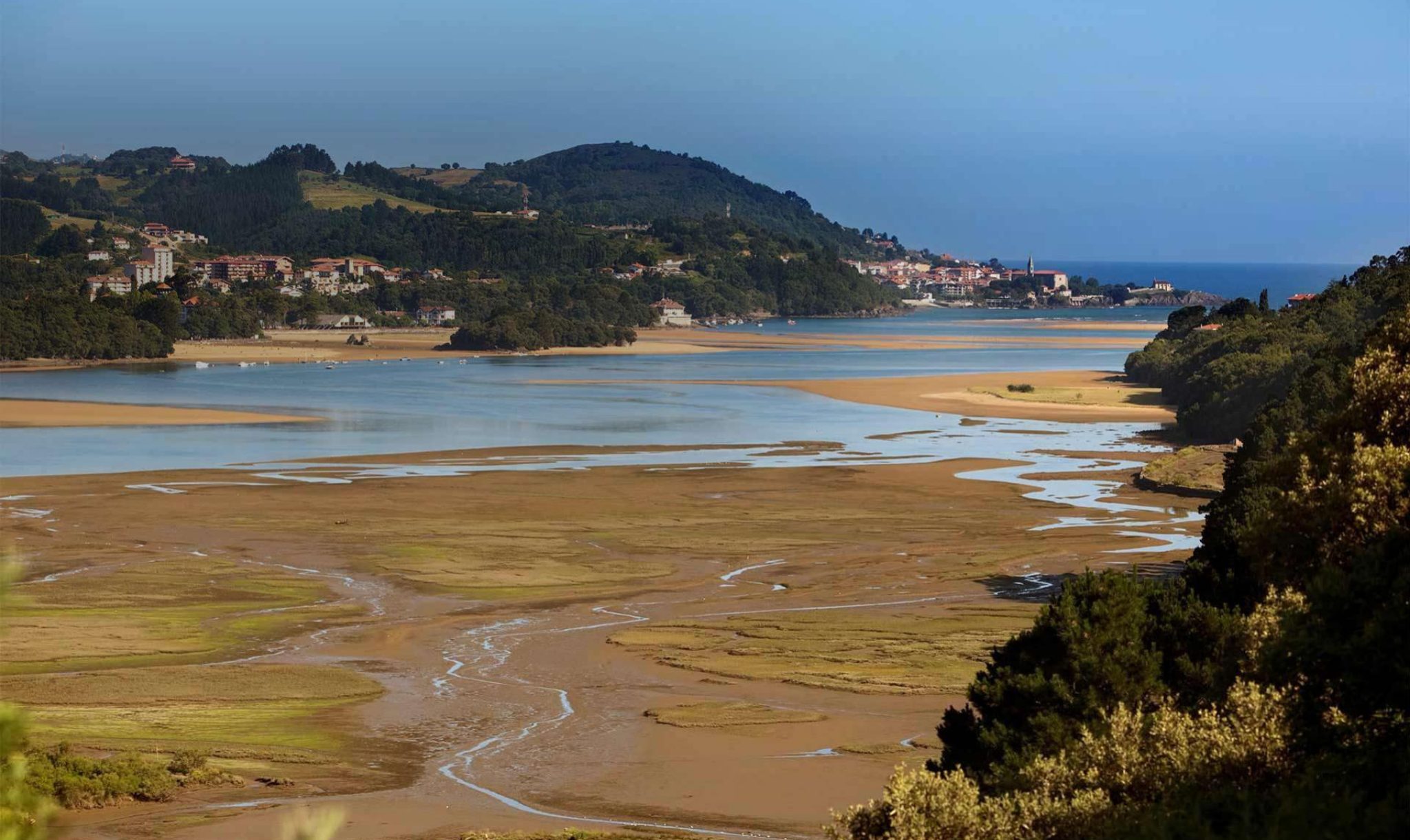 https://mdw-travel-data-us-east-1.s3.amazonaws.com/img/country/Spain/Urdaibai-Biosphere-Reserve/img_02.jpg