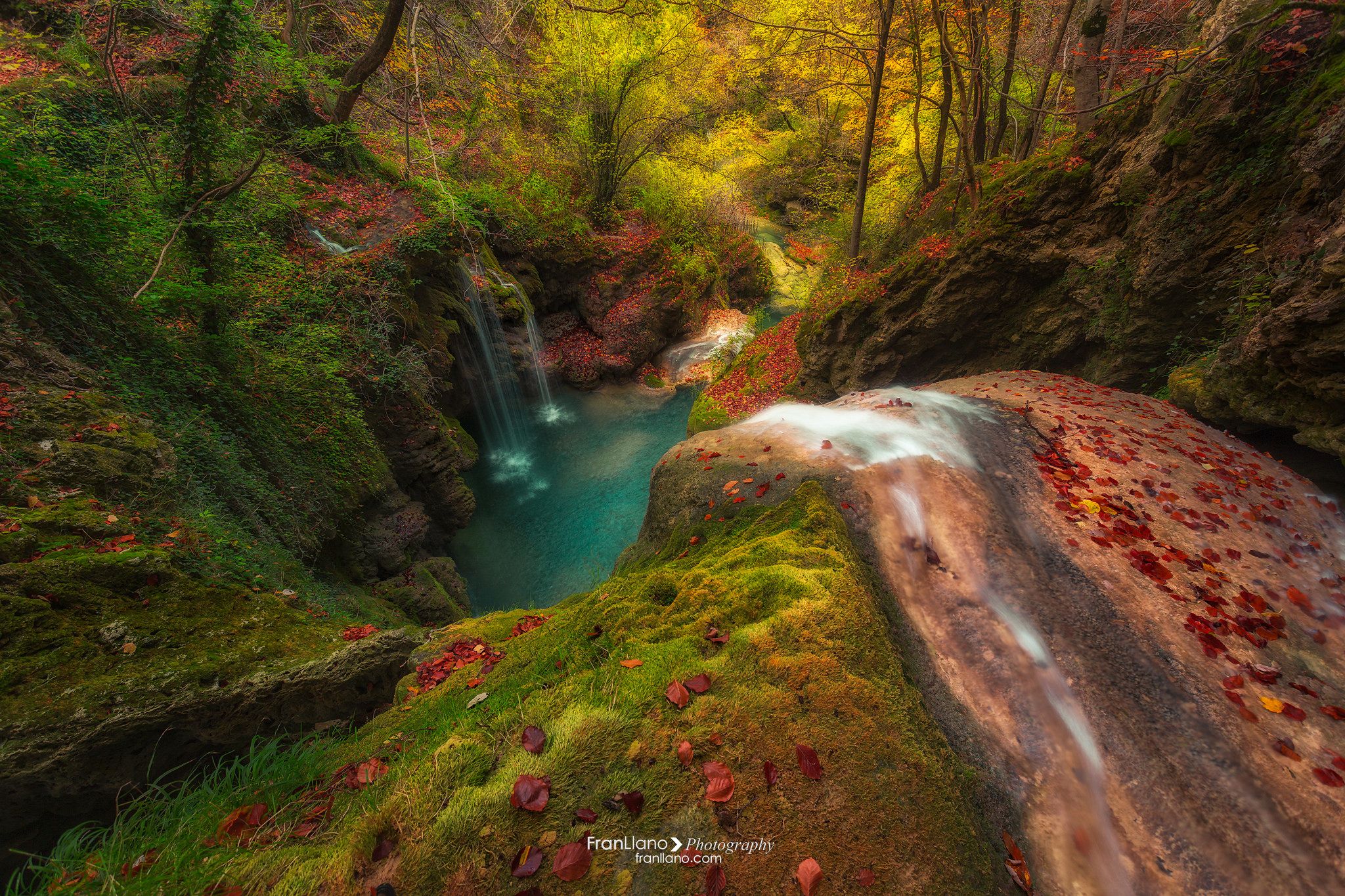 https://mdw-travel-data-us-east-1.s3.amazonaws.com/img/country/Spain/Urederra-Natural-Park/img_01.jpg