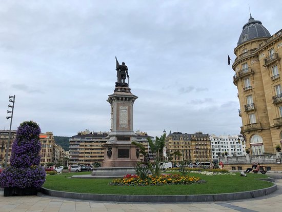 https://mdw-travel-data-us-east-1.s3.amazonaws.com/img/country/Spain/Victoria-Eugenia-Theatre/img_02.jpg
