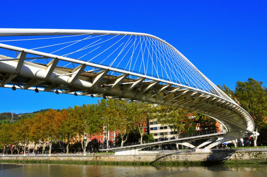 https://mdw-travel-data-us-east-1.s3.amazonaws.com/img/country/Spain/Zubizuri-Bridge/img_05.jpg