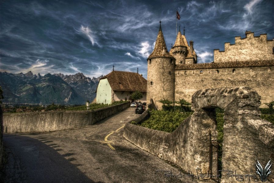 https://mdw-travel-data-us-east-1.s3.amazonaws.com/img/country/Switzerland/Aigle-Castle/img_03.jpg