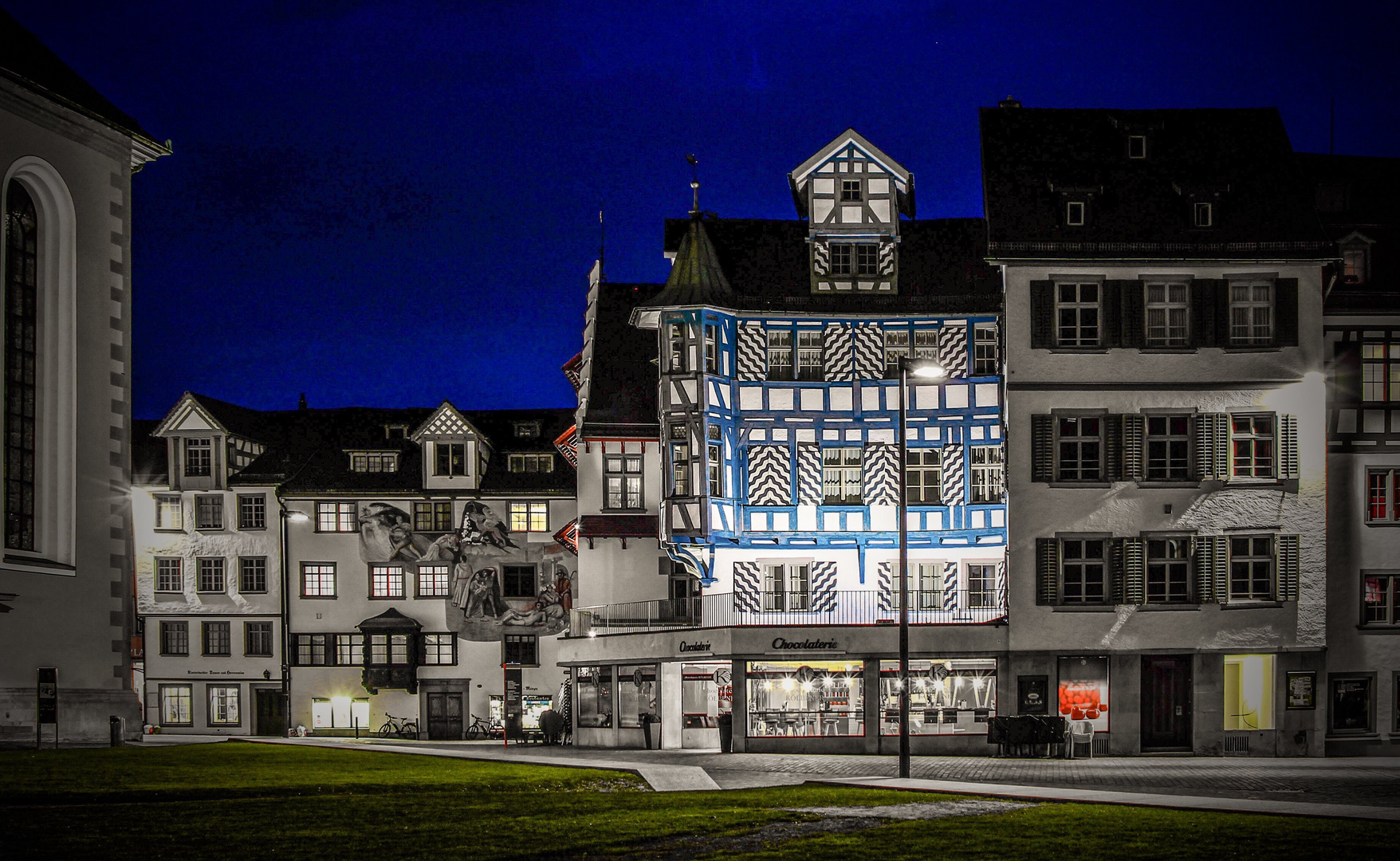 https://mdw-travel-data-us-east-1.s3.amazonaws.com/img/country/Switzerland/Altstadt-St-Gallen/img_03.jpg