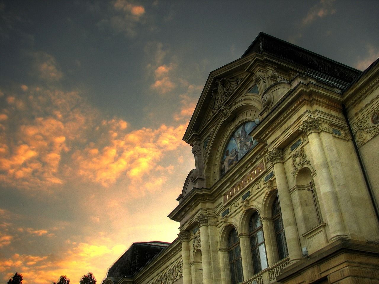 https://mdw-travel-data-us-east-1.s3.amazonaws.com/img/country/Switzerland/Art-and-History-Museum/img_02.jpg