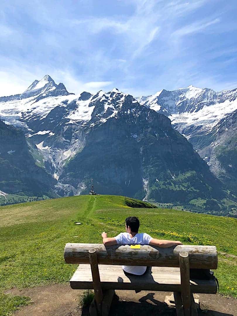 https://mdw-travel-data-us-east-1.s3.amazonaws.com/img/country/Switzerland/Bachalpsee-Loop-Trail/img_03.jpg