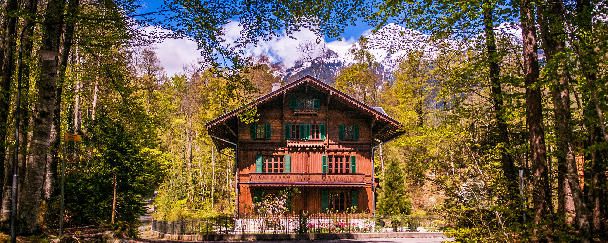 https://mdw-travel-data-us-east-1.s3.amazonaws.com/img/country/Switzerland/Ballenberg-Open-Air-Museum/img_03.jpg