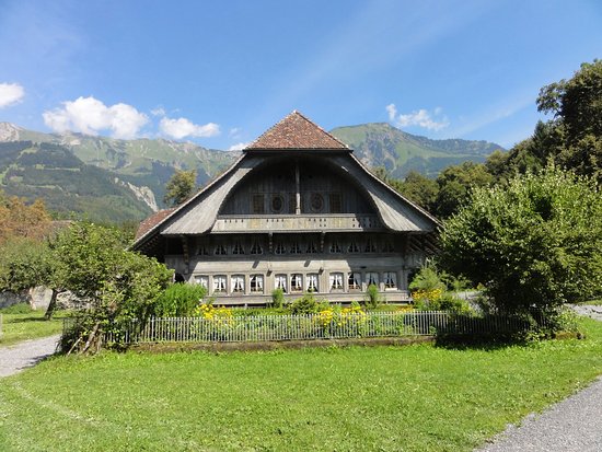 https://mdw-travel-data-us-east-1.s3.amazonaws.com/img/country/Switzerland/Ballenberg-Swiss-Open-Air-Museum/img_03.jpg