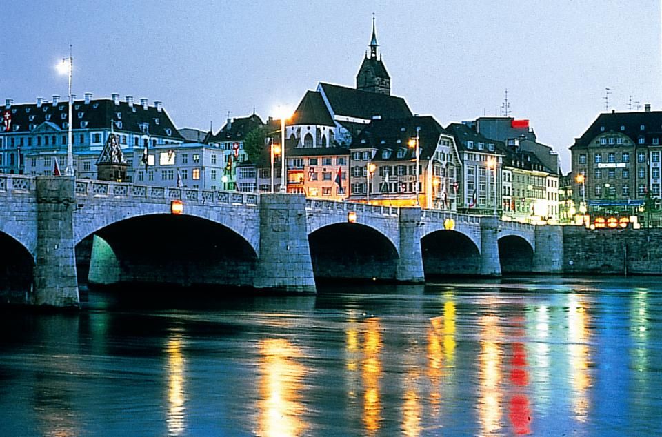 https://mdw-travel-data-us-east-1.s3.amazonaws.com/img/country/Switzerland/Basel-Town-House/img_02.jpg