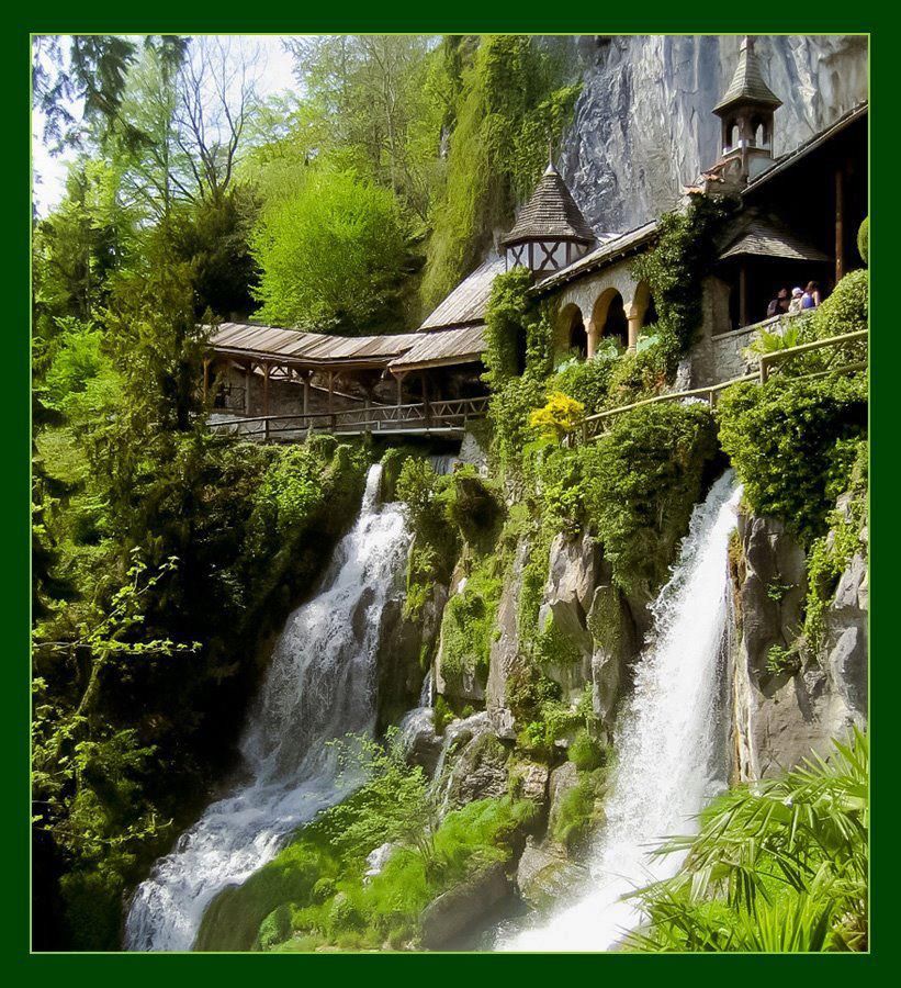 https://mdw-travel-data-us-east-1.s3.amazonaws.com/img/country/Switzerland/Beatus-Cave/img_03.jpg