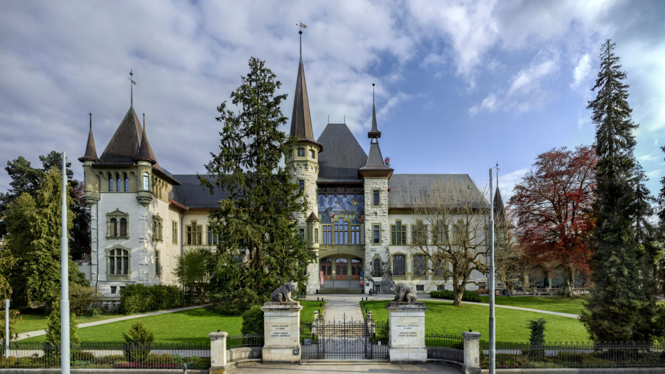 https://mdw-travel-data-us-east-1.s3.amazonaws.com/img/country/Switzerland/Bern-Historical-Museum/img_01.jpg