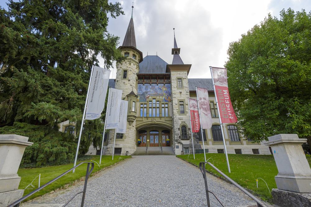 https://mdw-travel-data-us-east-1.s3.amazonaws.com/img/country/Switzerland/Bern-Historical-Museum/img_02.jpg