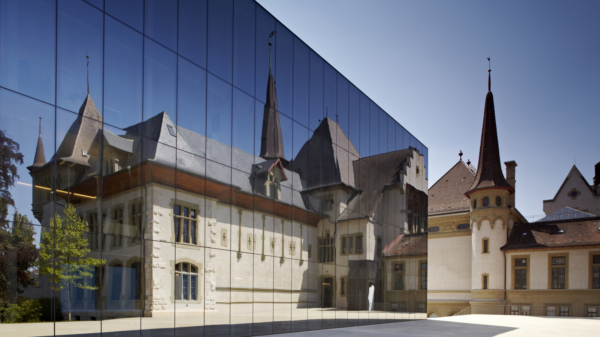 https://mdw-travel-data-us-east-1.s3.amazonaws.com/img/country/Switzerland/Bern-Historical-Museum/img_03.jpg